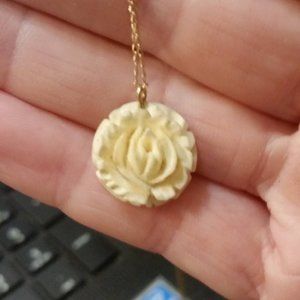 Tiny Floral Necklace with 14K setting
